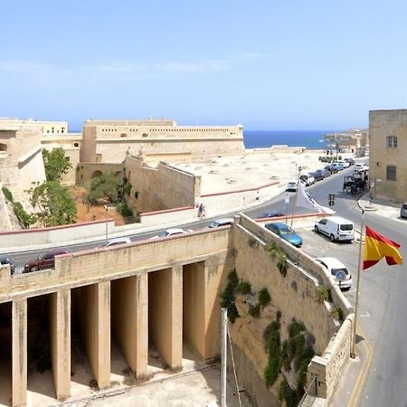 Vallettastay - Harbor View Gem -Sea View 2 Bed Apt المظهر الخارجي الصورة