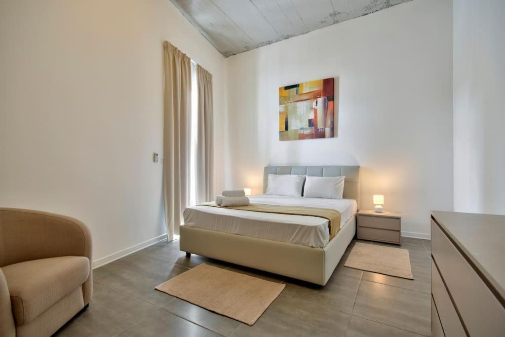 Vallettastay - Harbor View Gem -Sea View 2 Bed Apt المظهر الخارجي الصورة